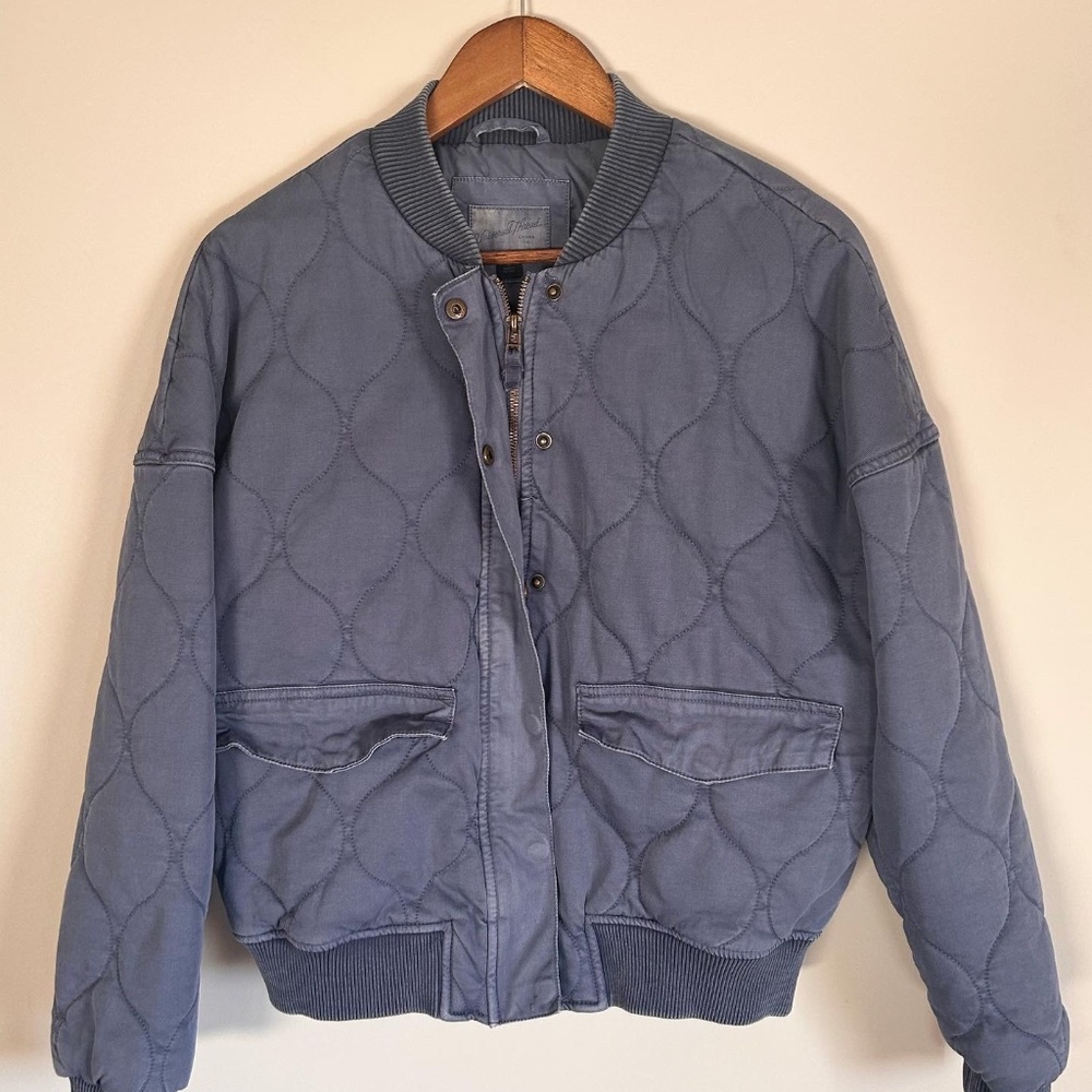 Universal thread quilted bomber jacket
